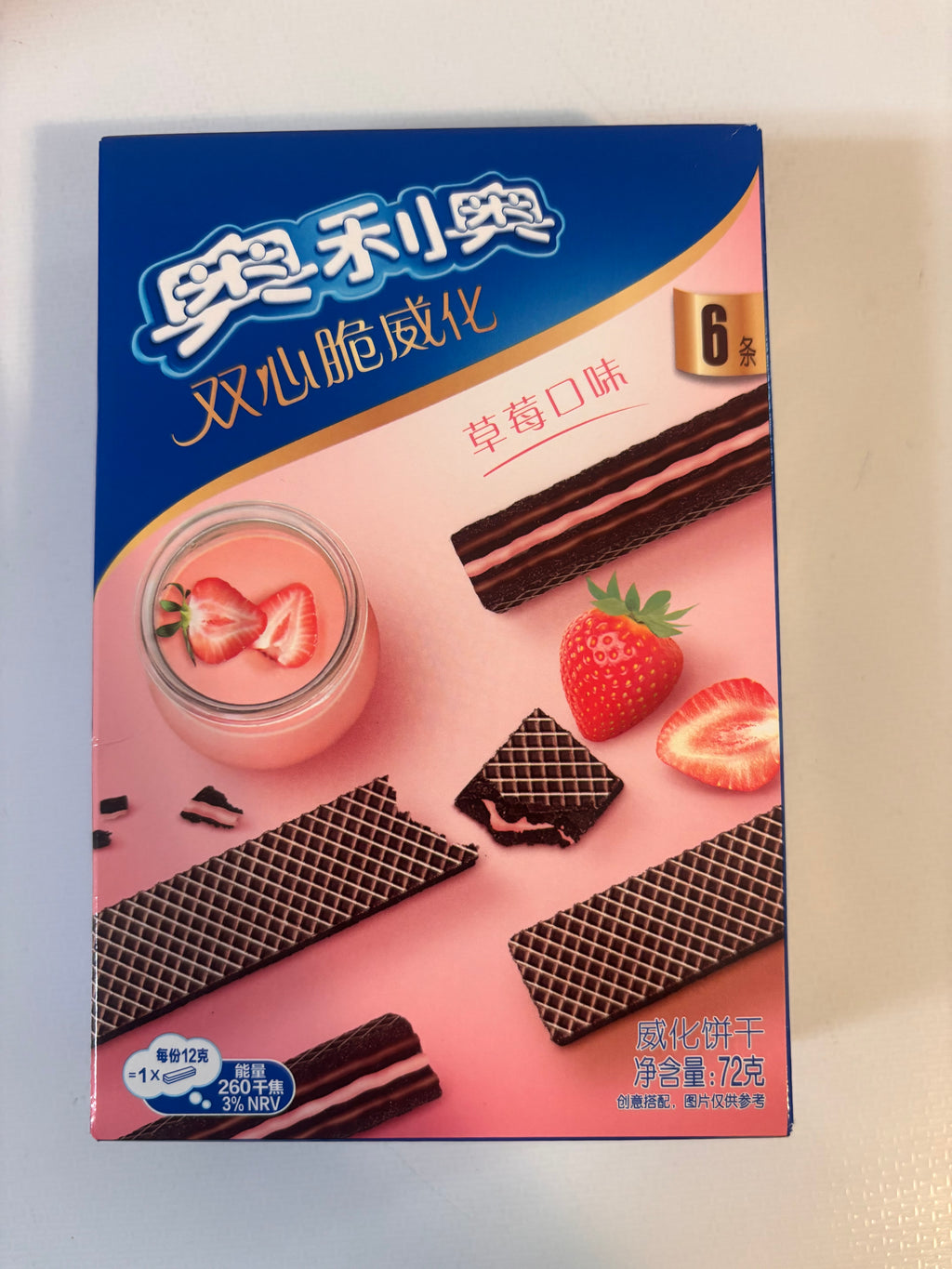 OREO STRAWBERRY WAFFERS